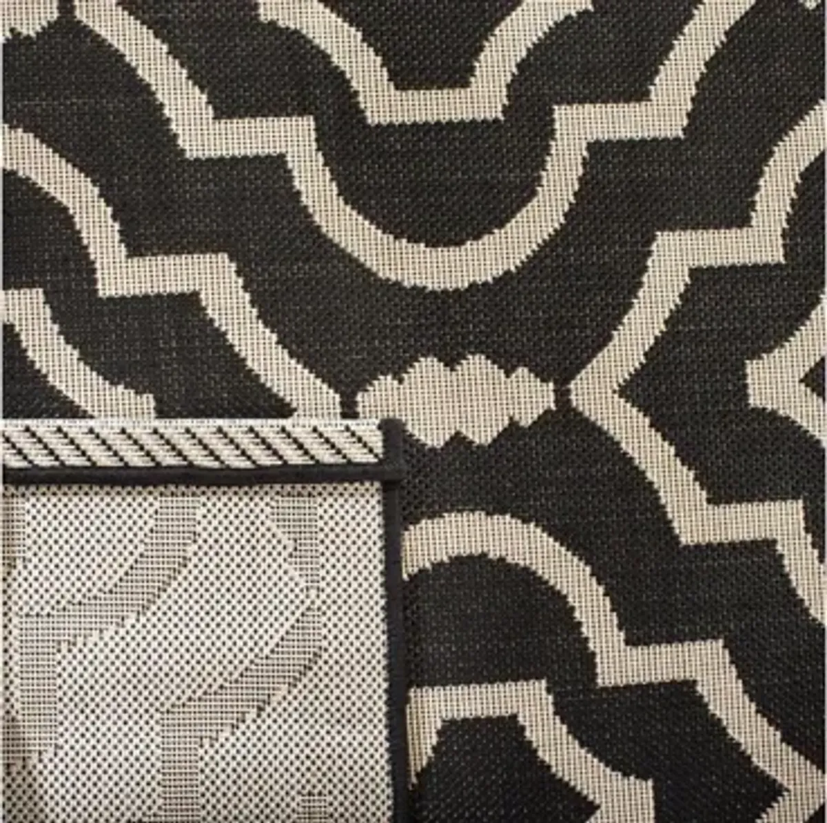 Courtyard Key Indoor/Outdoor Area Rug