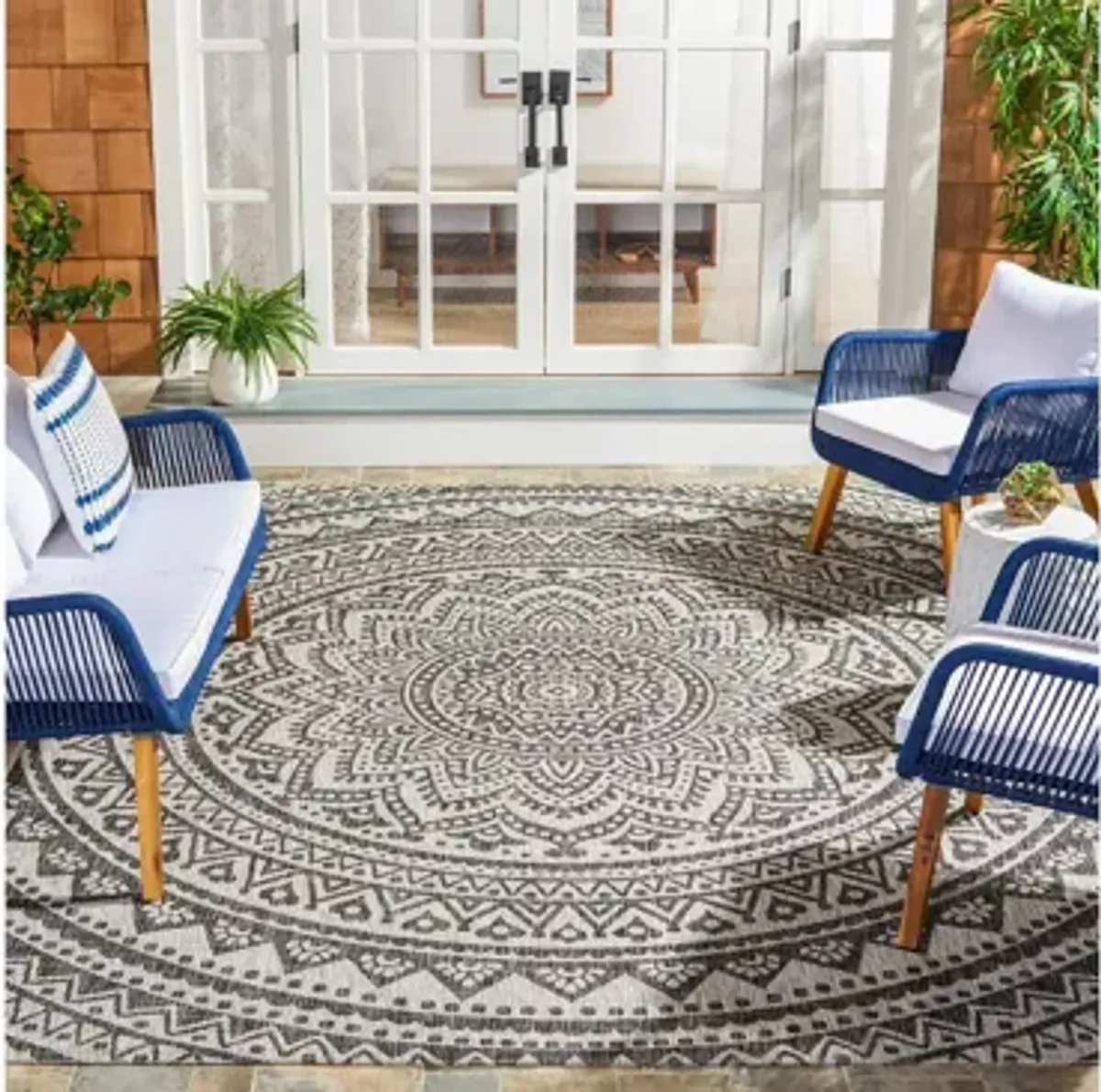 Courtyard Mandala Indoor/Outdoor Area Rug