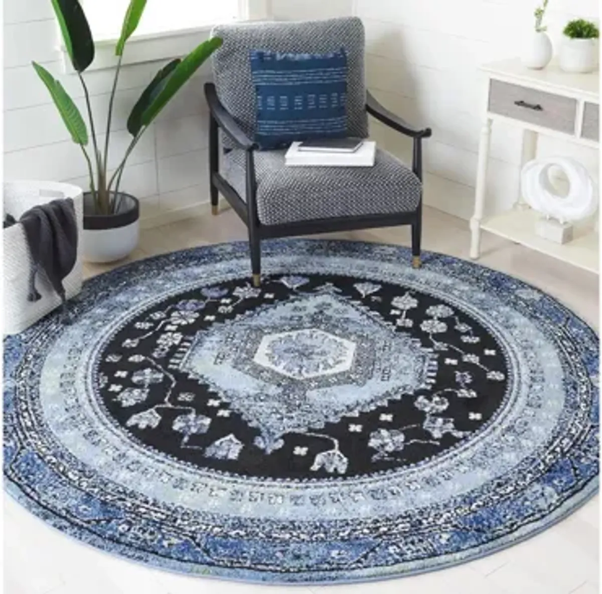 Hamadan Area Rug Round