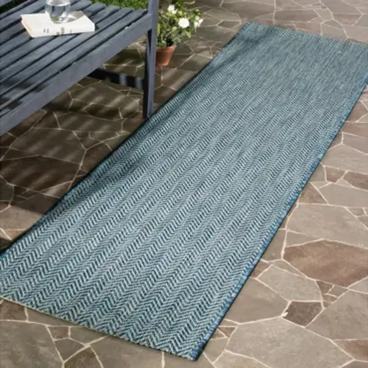 Courtyard Diamond Tile Indoor/Outdoor Runner Rug