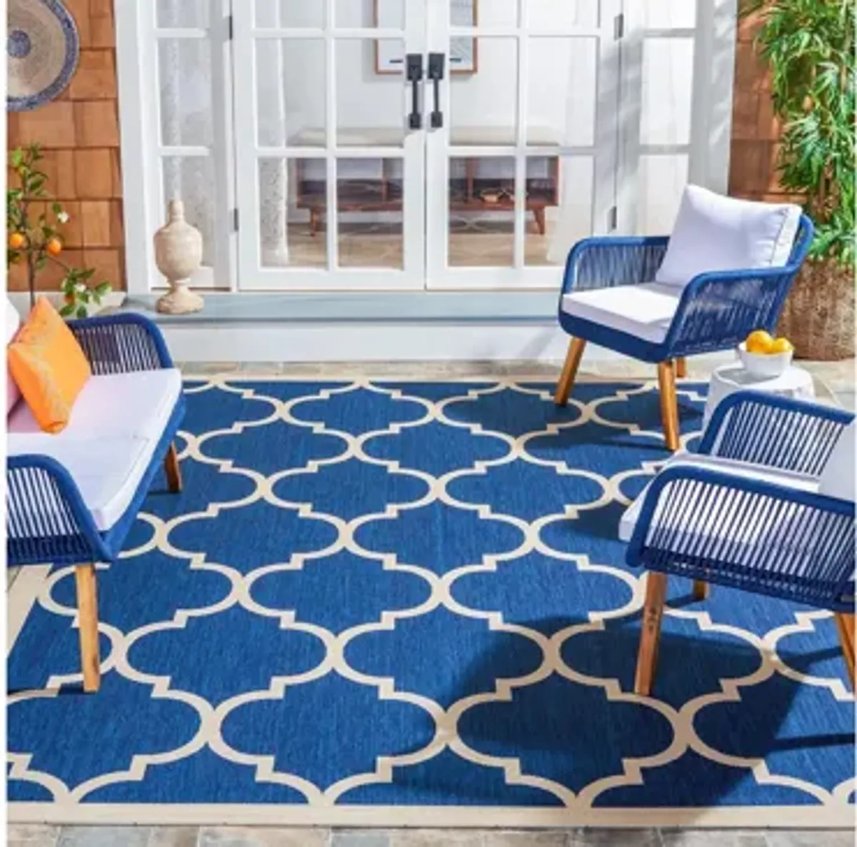 Courtyard Lattice Indoor/Outdoor Area Rug