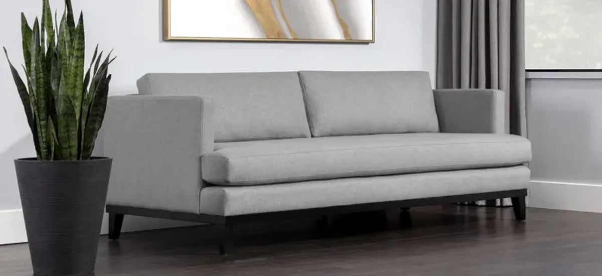 Kaius Sofa