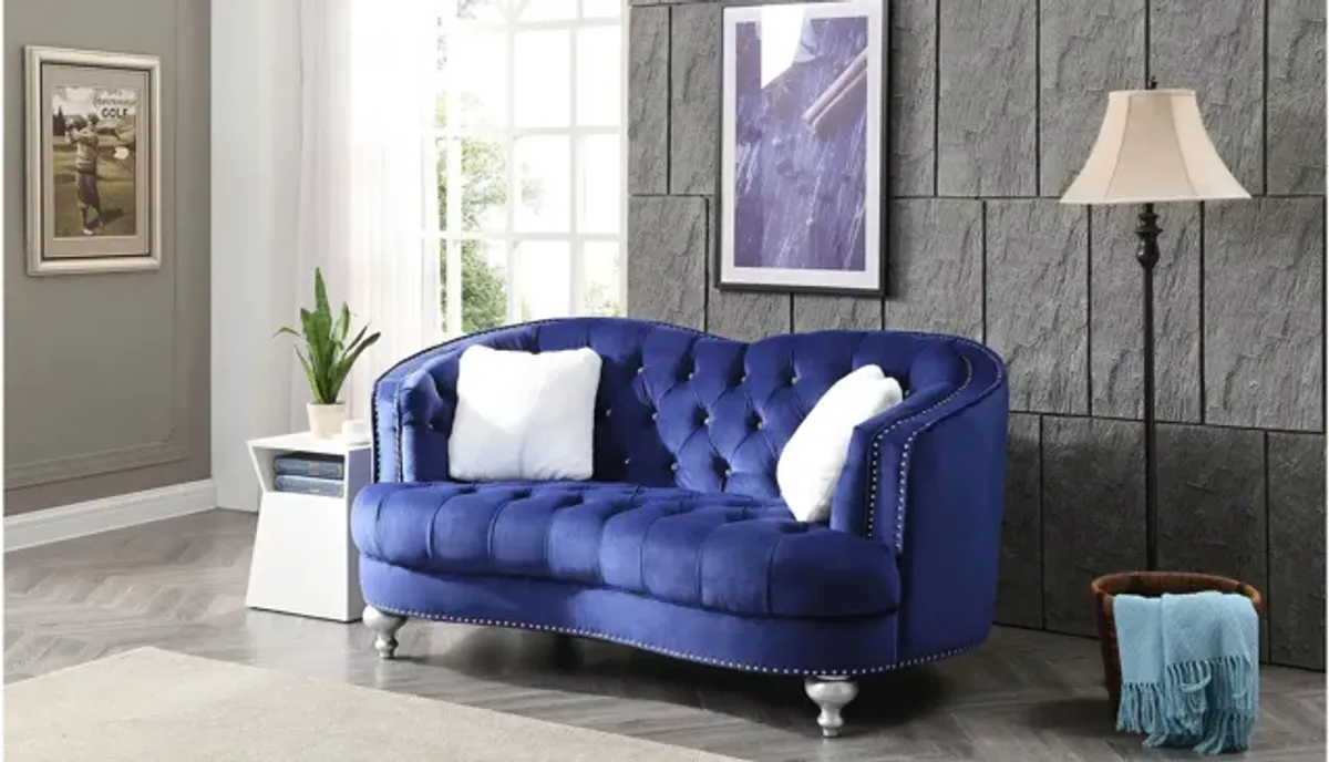 Woodbridge Loveseat