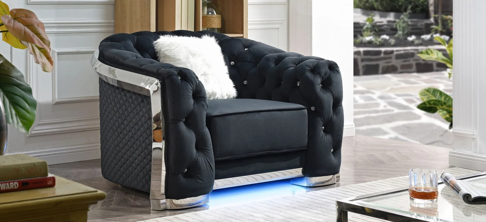 Sapphire Chair in Black by Glory Furniture