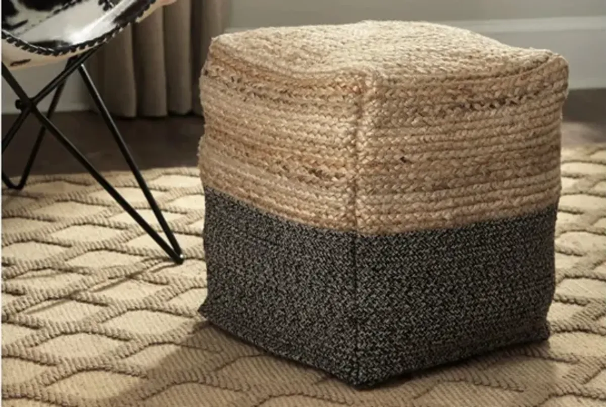 Sweed Valley Pouf