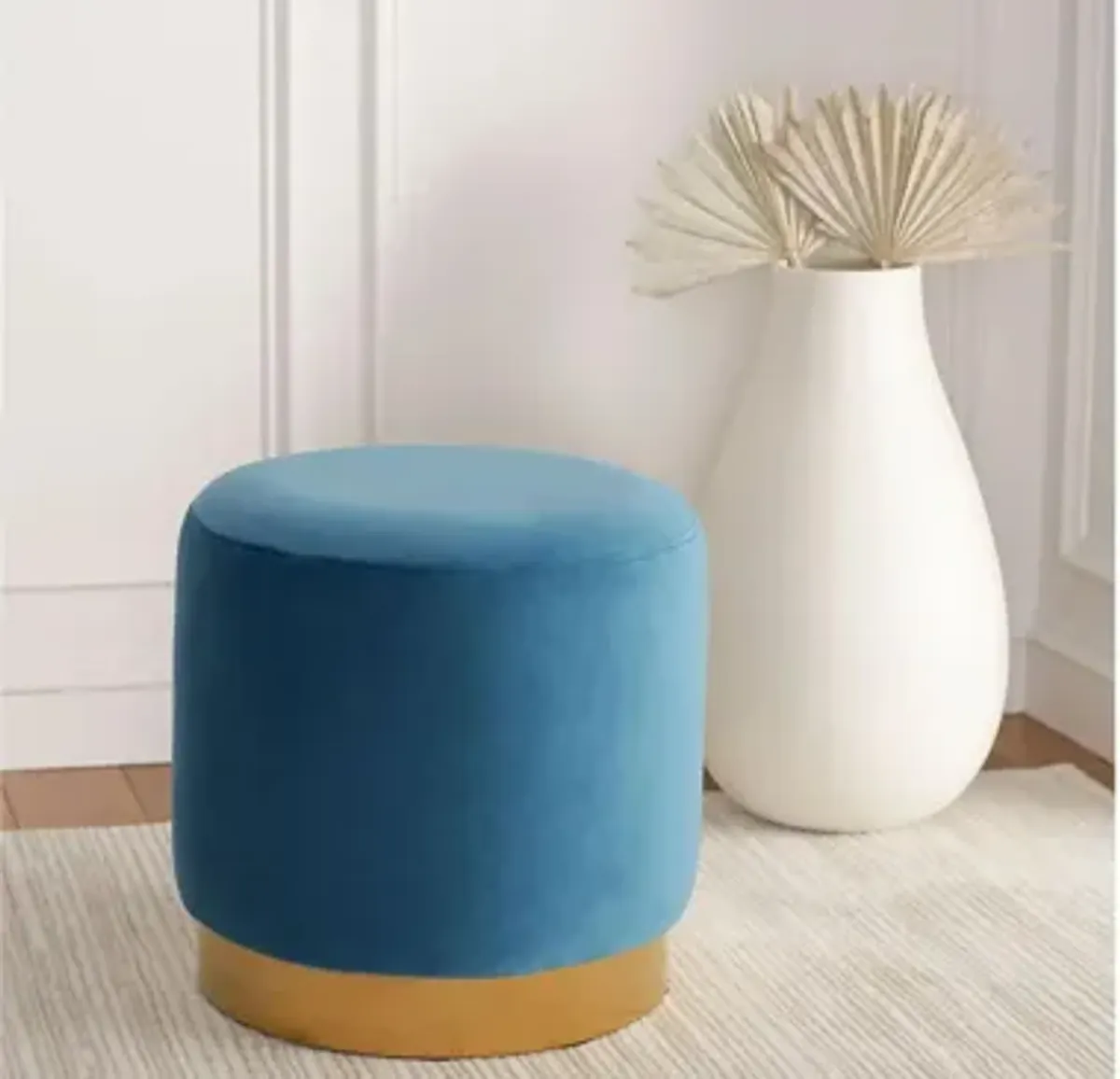 Kumani Round Ottoman