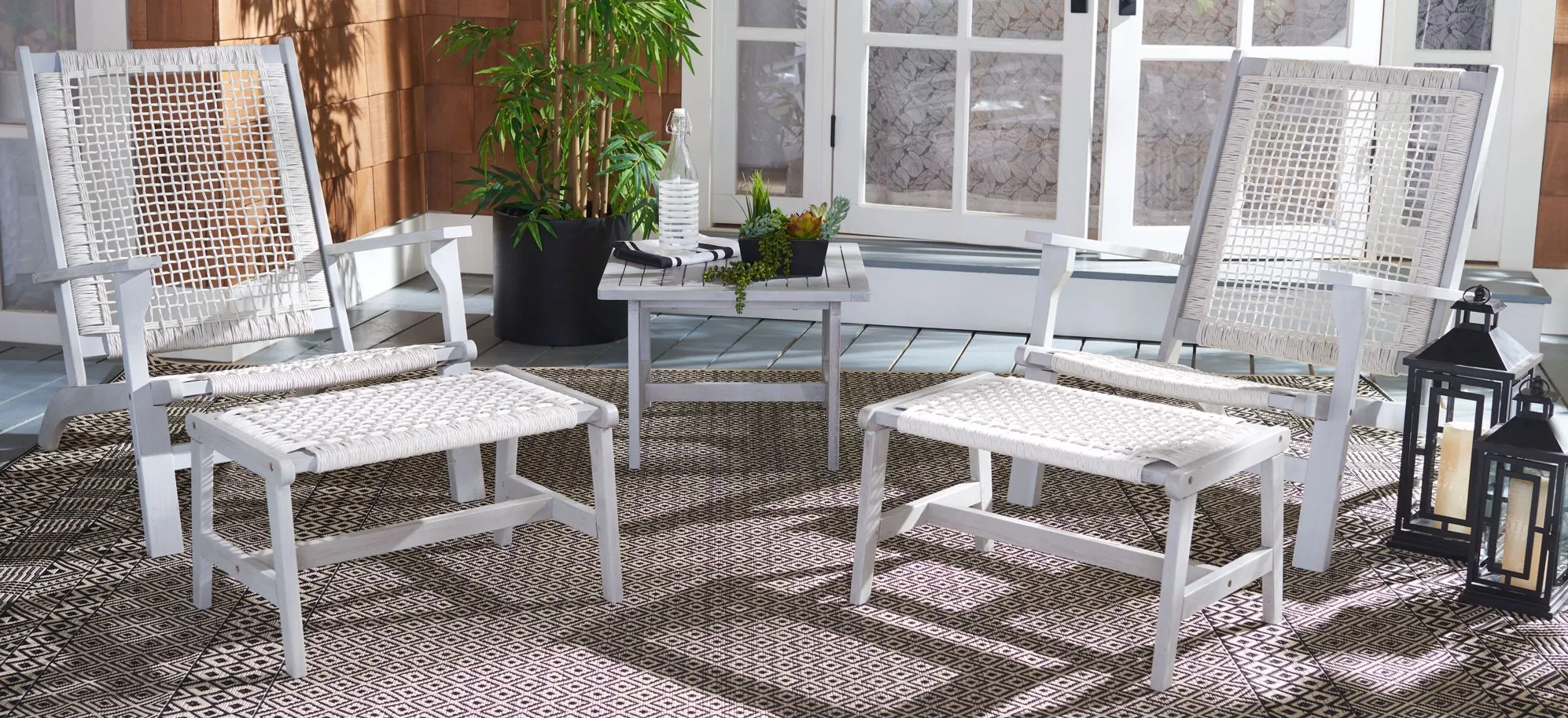 Kelsey 5-pc. Patio Set in White by Safavieh