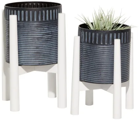 Ivy Collection Lahijani Planter Set of 2 in Black by UMA Enterprises