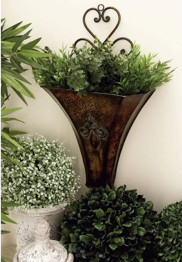 Ivy Collection Brown Metal Planter Set of 2 in Brown by UMA Enterprises