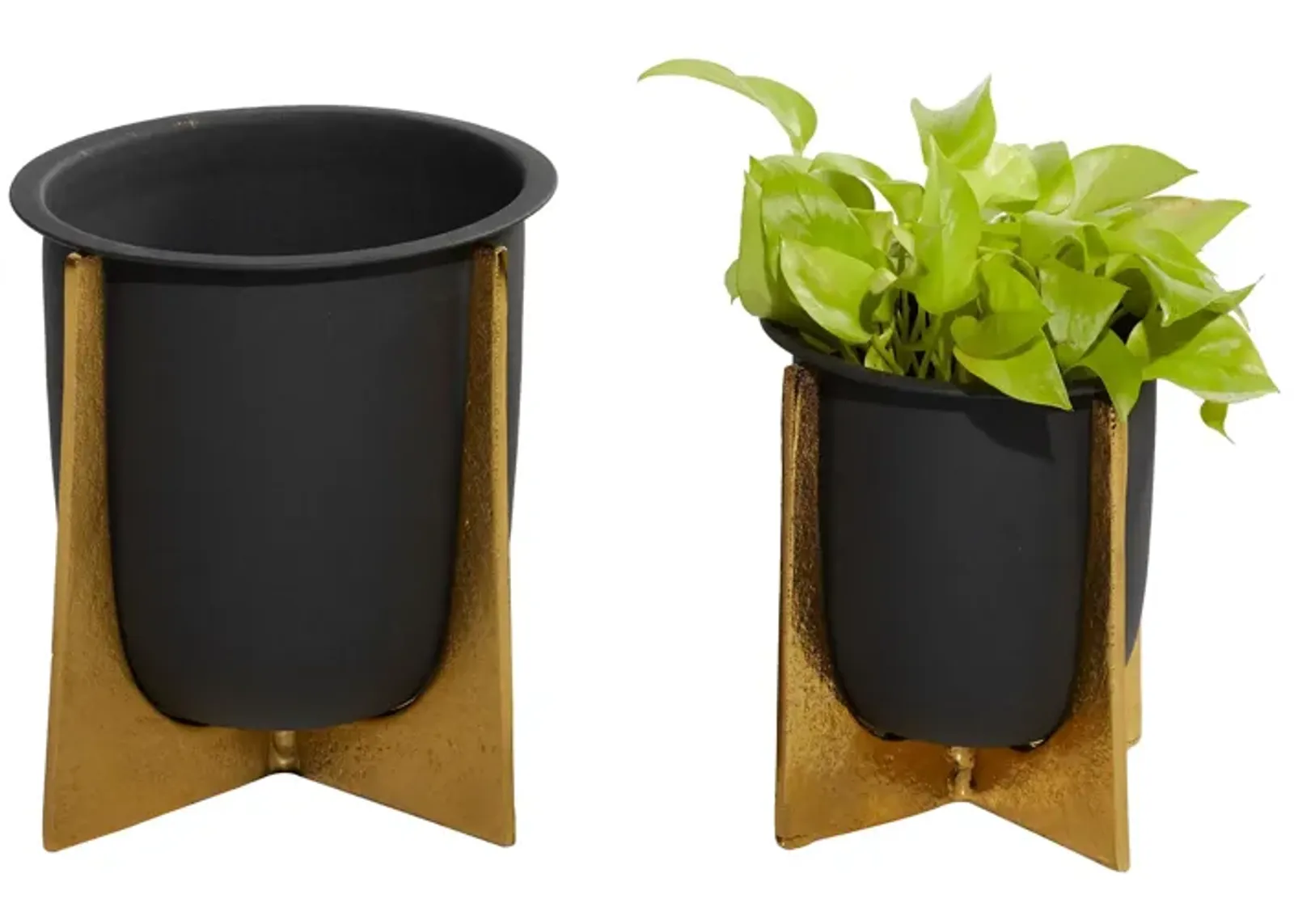 Ivy Collection Black Aluminum Planter Set of 2 in Black by UMA Enterprises