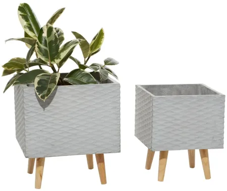 Ivy Collection Hatsune Planter Set of 2 in Gray by UMA Enterprises