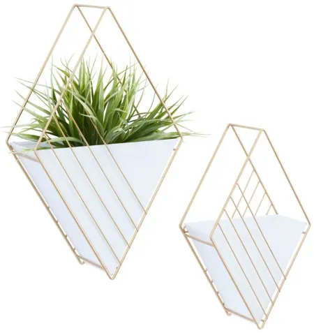 Ivy Collection CosmoLiving by Cosmopolitan White Metal Planter Set of 2 in White by UMA Enterprises