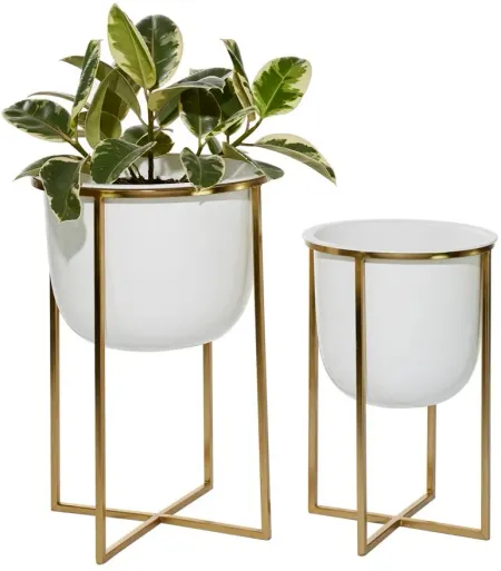 CosmoLiving Azuriell Planter Set of 2 in White by UMA Enterprises