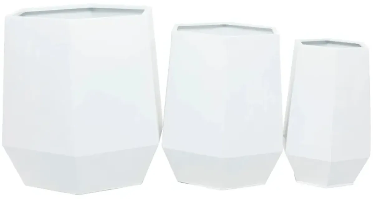 Ivy Collection Marchenkind Planter: Set of 3 in White by UMA Enterprises