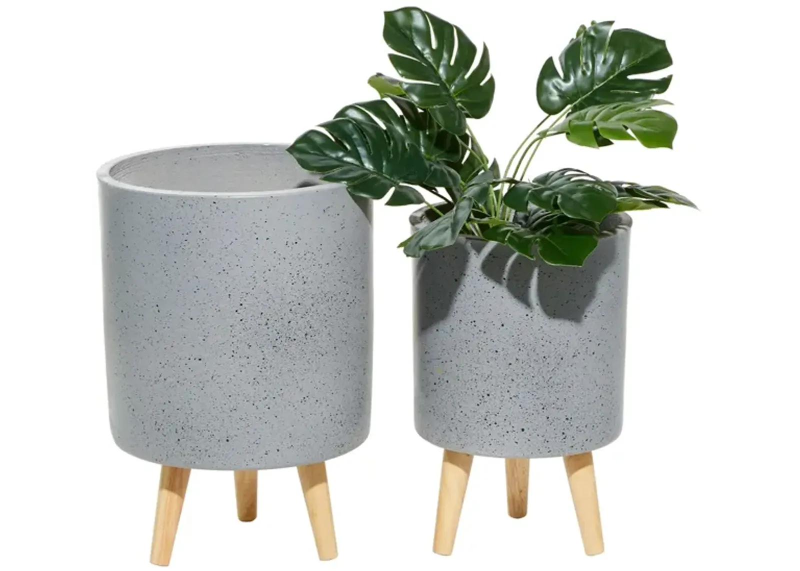 Ivy Collection Djini Planter - Set of 2 in Light Gray by UMA Enterprises