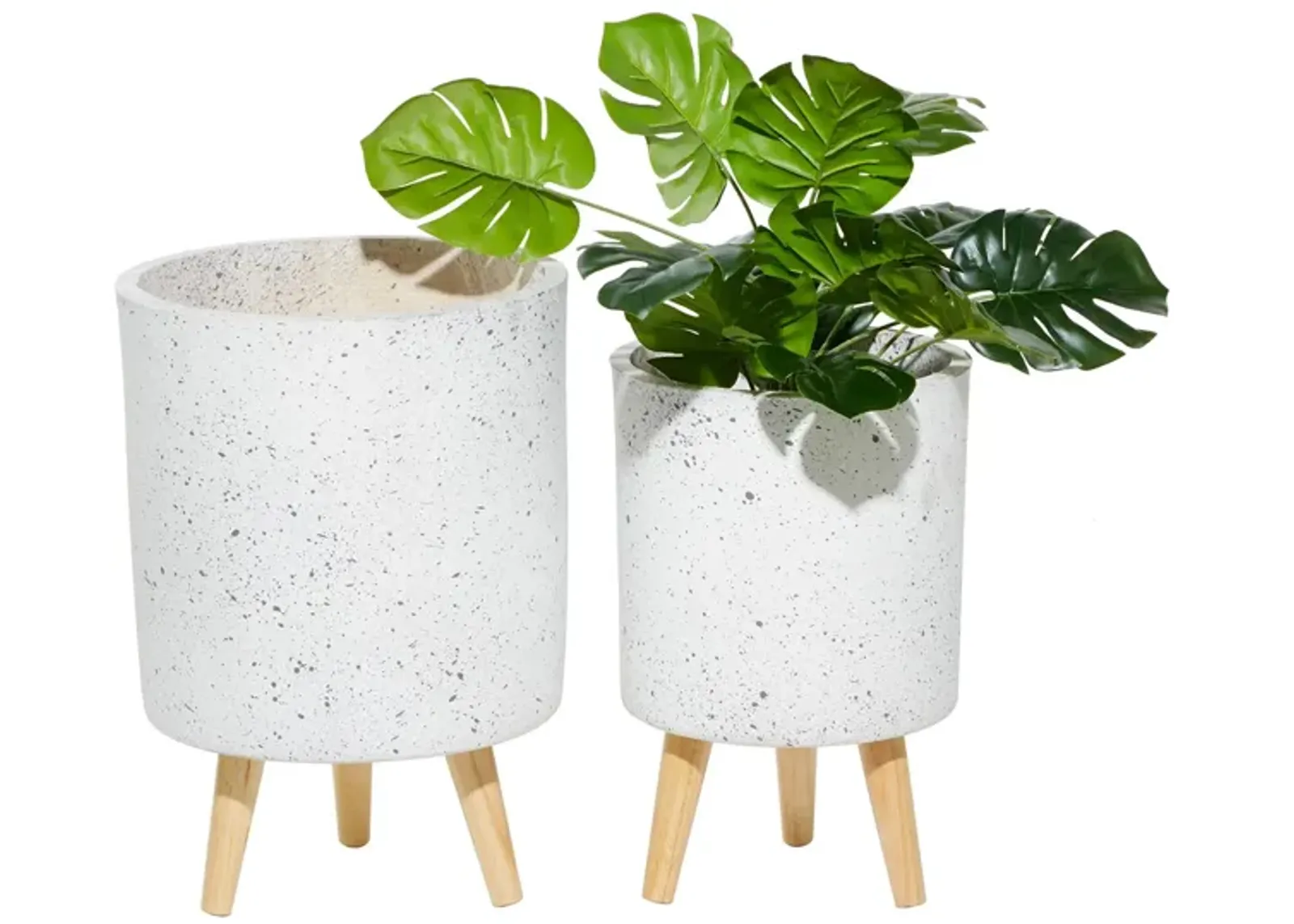 Ivy Collection Djini Planter - Set of 2 in White by UMA Enterprises