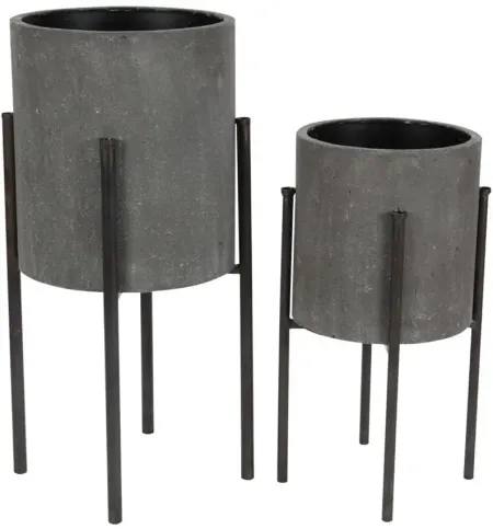 Ivy Collection Pinellas Planter- Set of 2 in Gray by UMA Enterprises