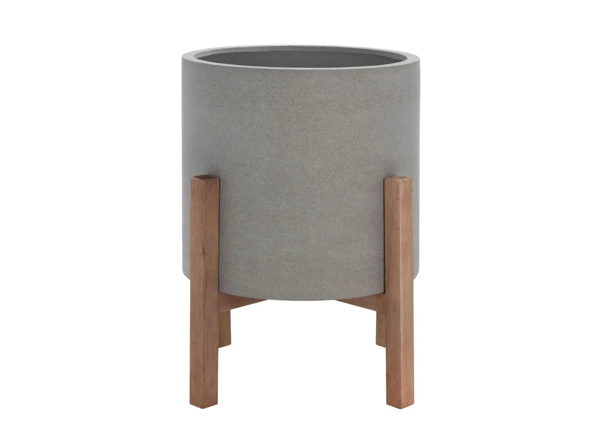 Pate Outdoor Planter in Brown by Safavieh