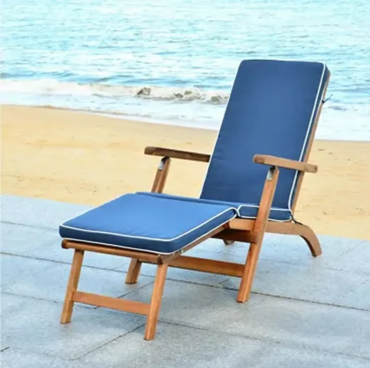 Palmdale Outdoor Lounge Chair