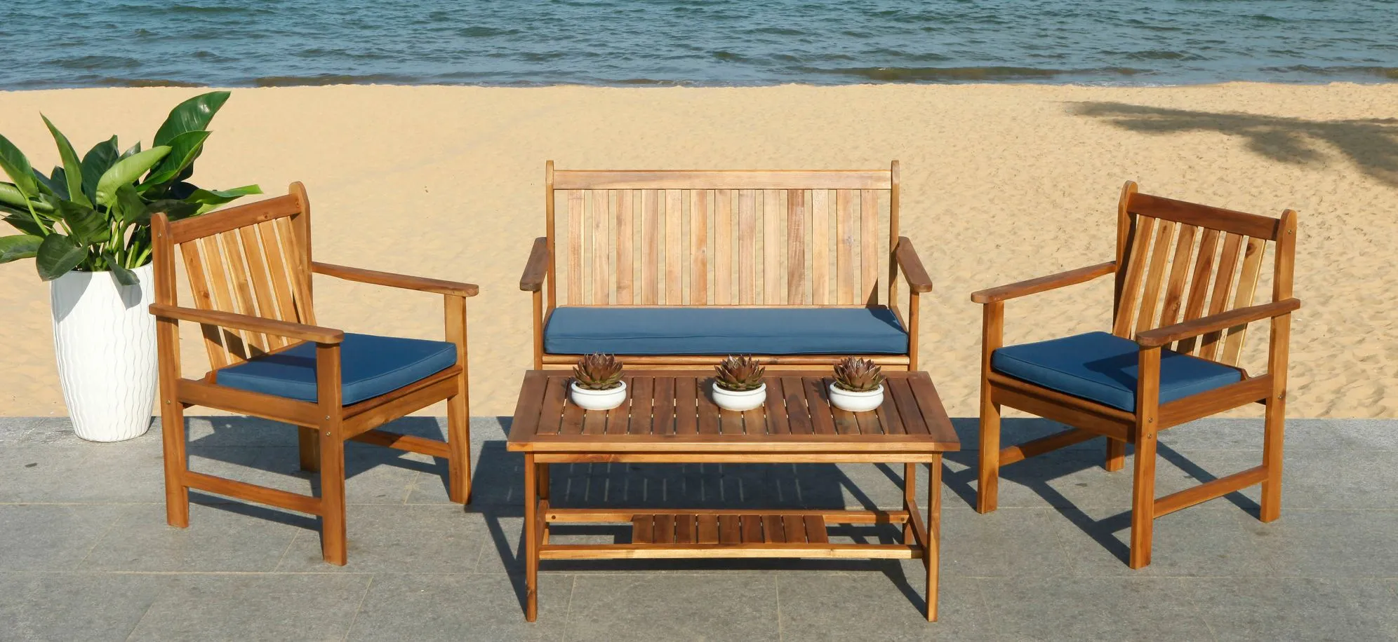 Richmond 4-pc. Patio Set in Black by Safavieh