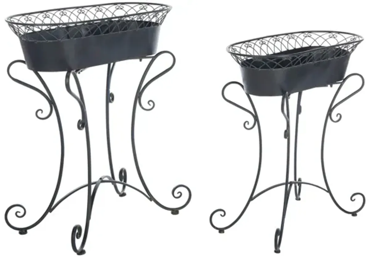 Daire Outdoor Planters