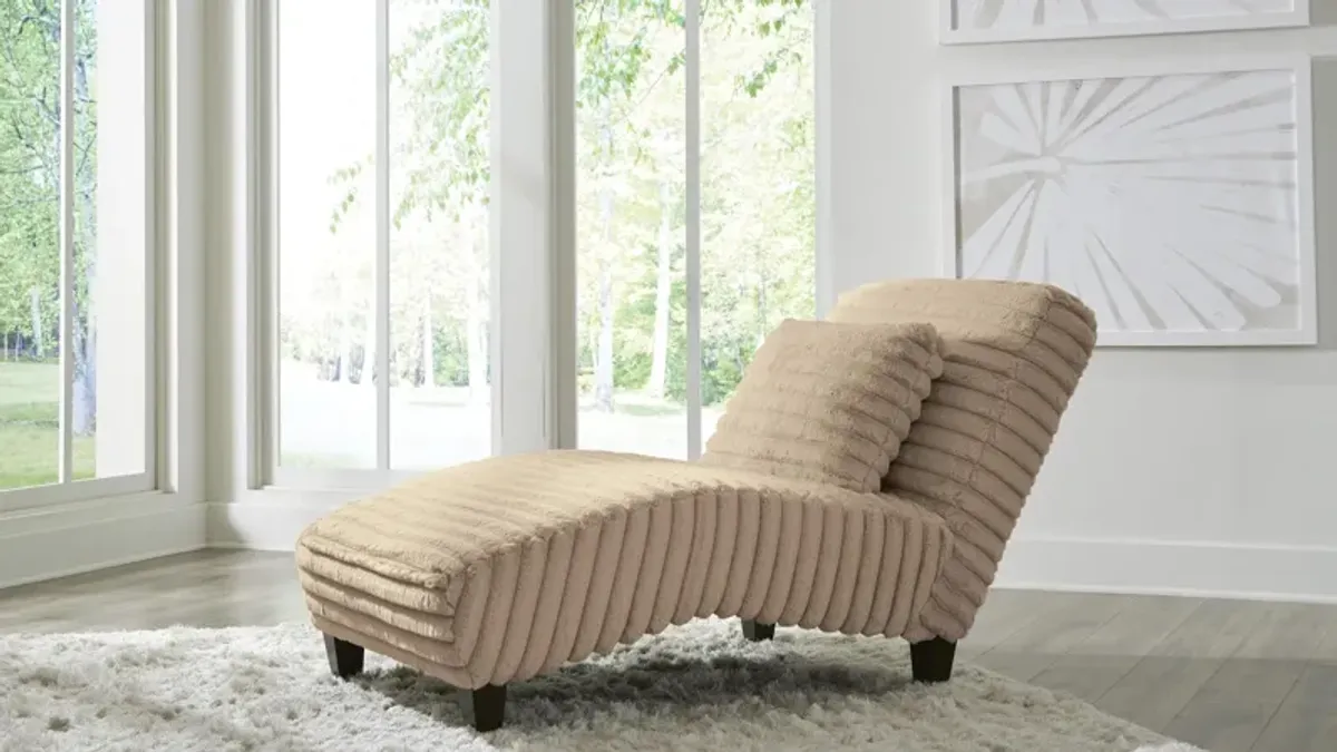 Mondo Chaise Lounge