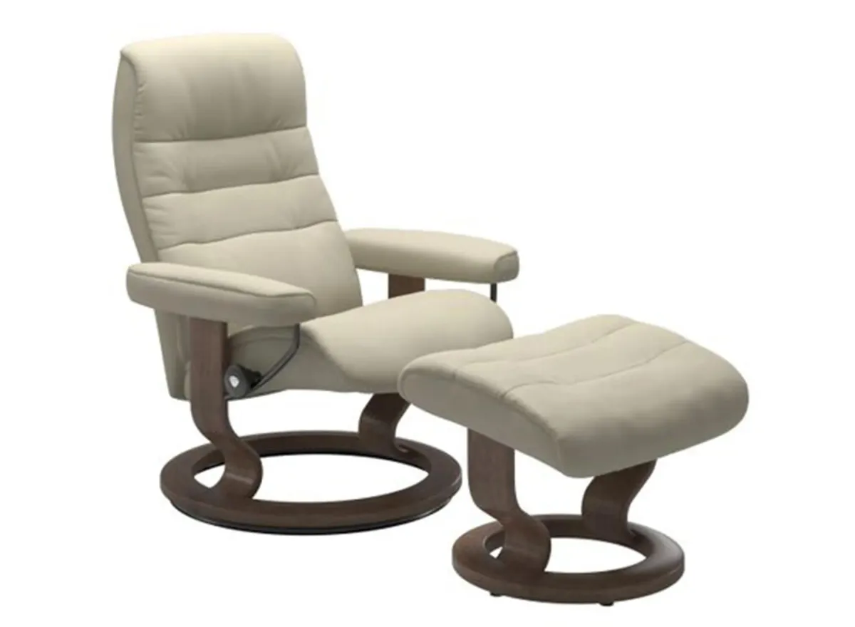 Stressless Opal Large Classic Reclining Chair and Ottoman in Paloma Light Grey/Walnut by Stressless