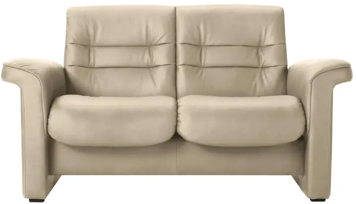 Stressless Sapphire Leather Reclining Low-Back Loveseat in Paloma Light Grey by Stressless