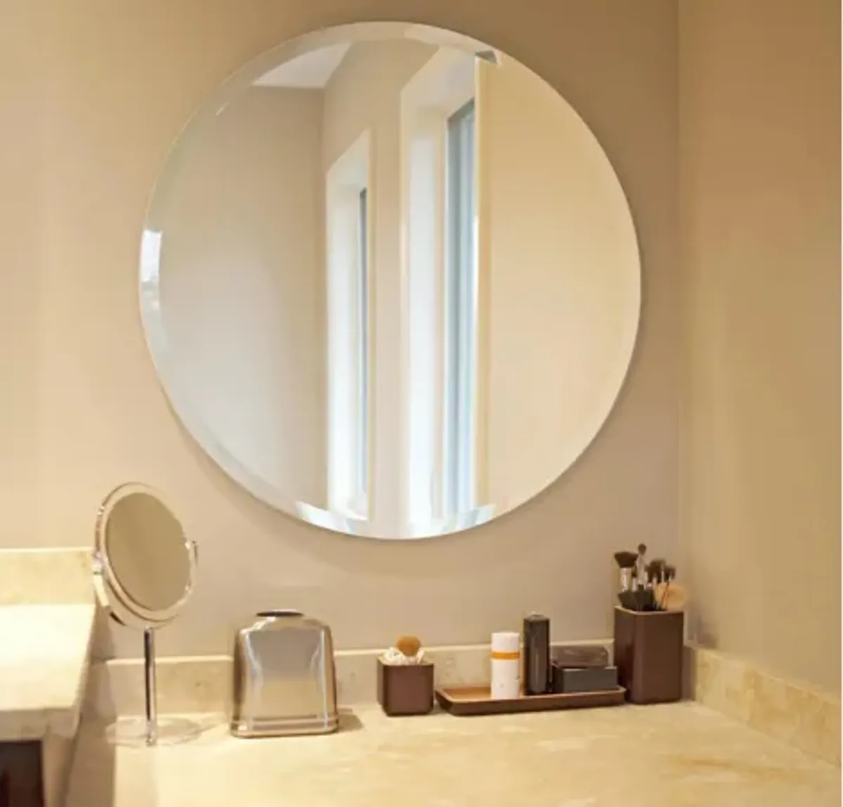 Nicky Mirror