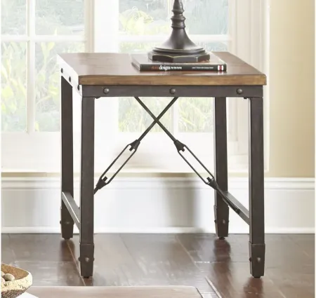 Ashford End Table in Antique Honey Finish by STEVE SILVER COMPANY