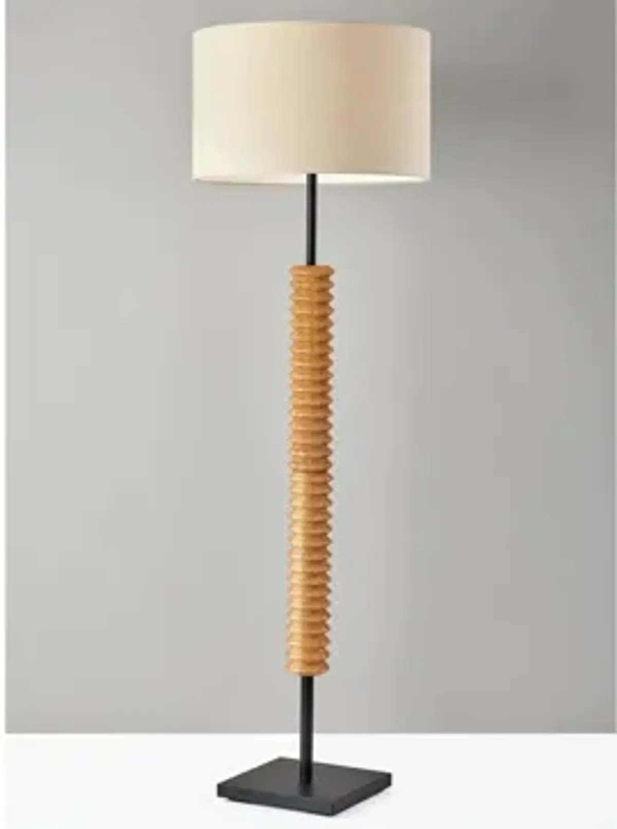 Judith Floor Lamp