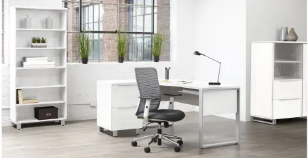 Kalmar Angular Desk in White by Unique Furniture