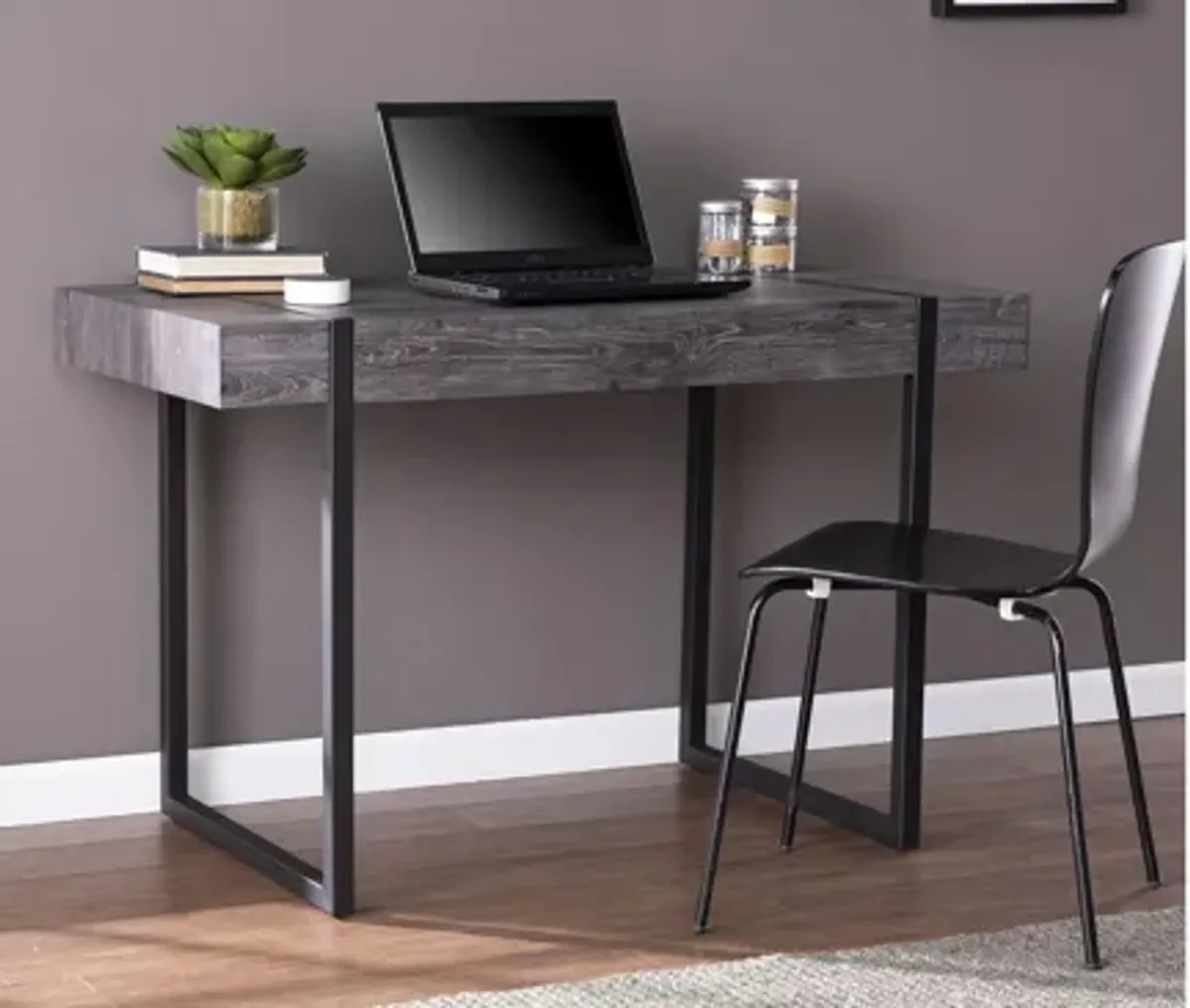 Saffron Desk