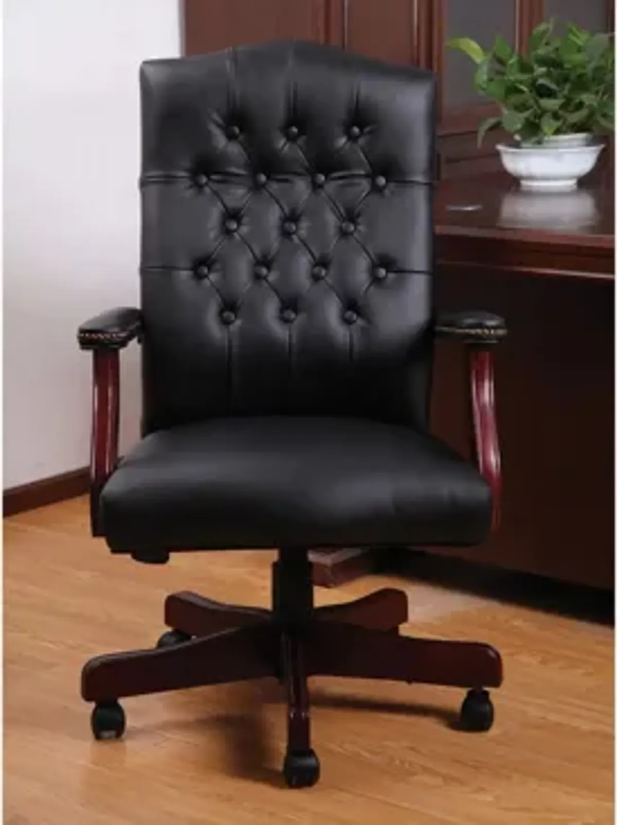 Asimov Executive Swivel Chair