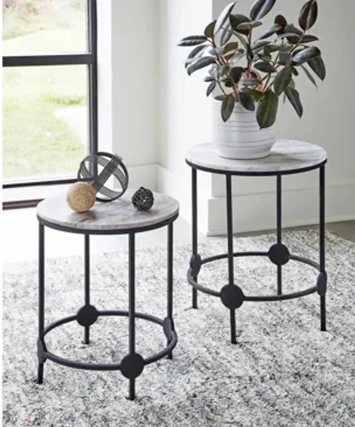 Beashaw Accent Table (Set of 2)