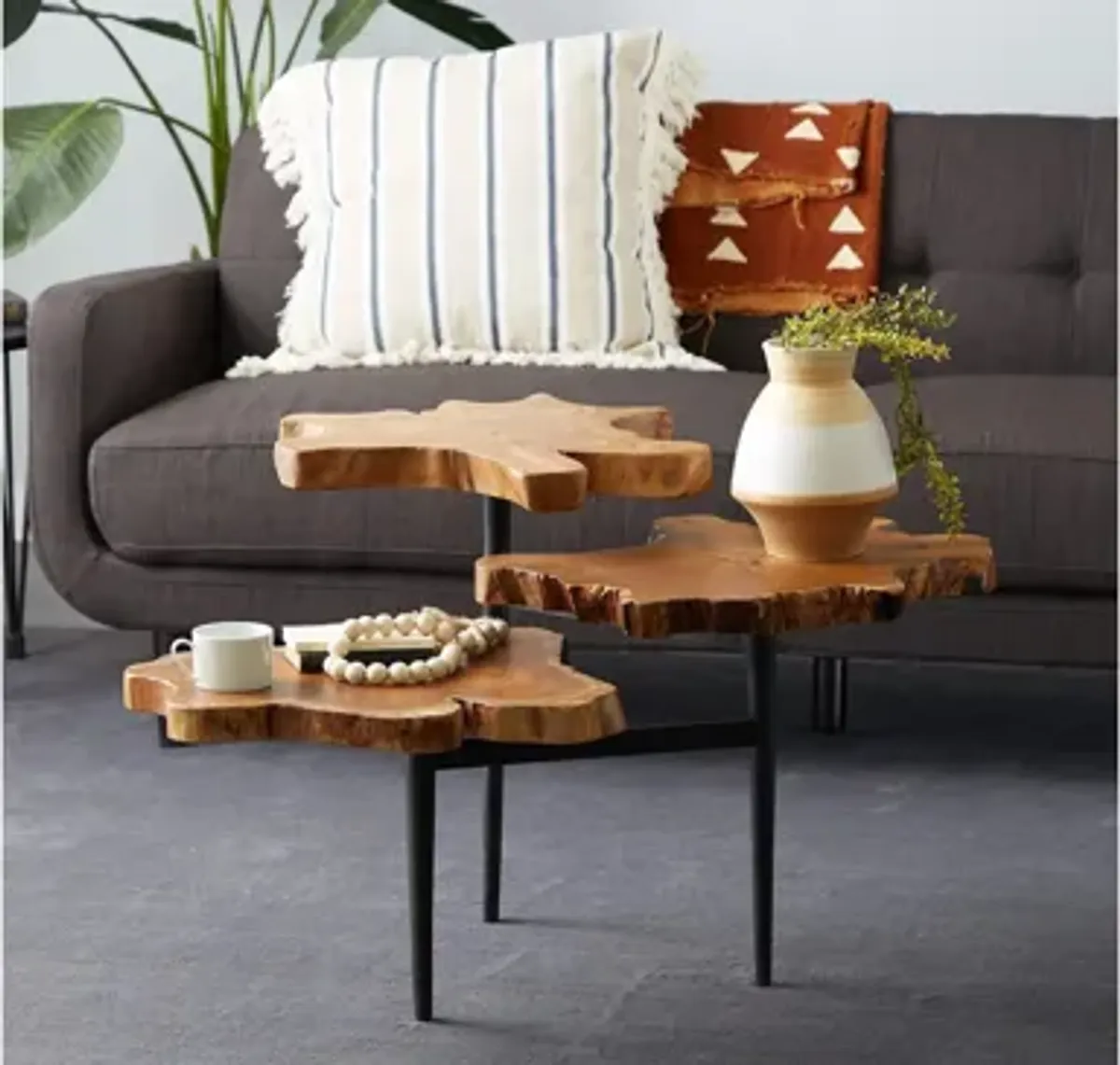 Ivy Collection Leaf Accent Table