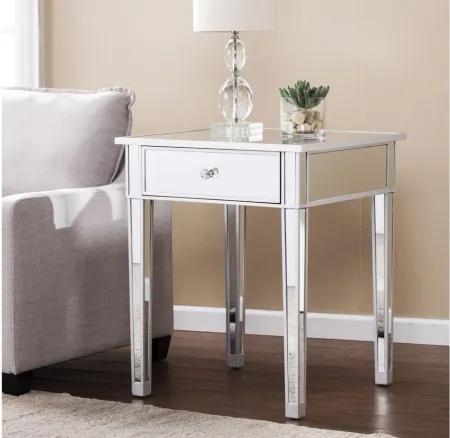 Halsey Mirage Mirrored Accent Table in Silver by SEI Furniture