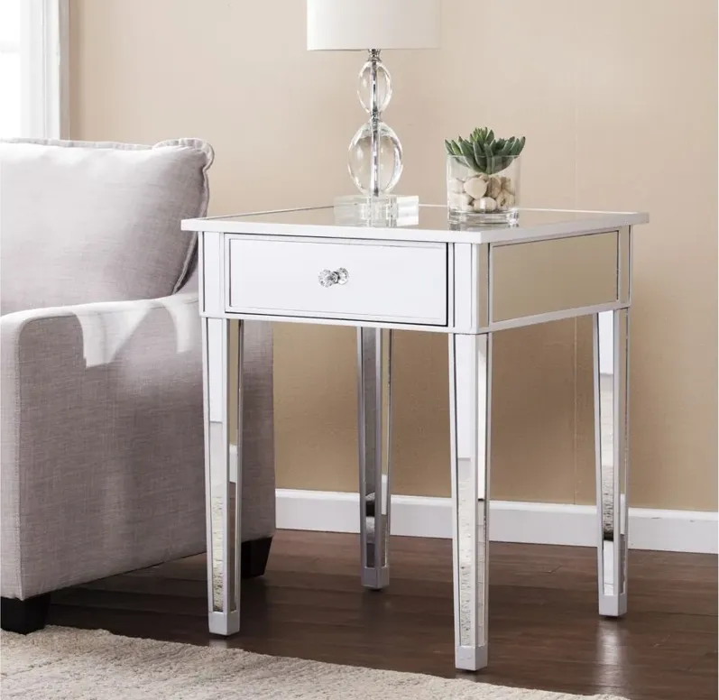 Halsey Mirage Mirrored Accent Table in Silver by SEI Furniture