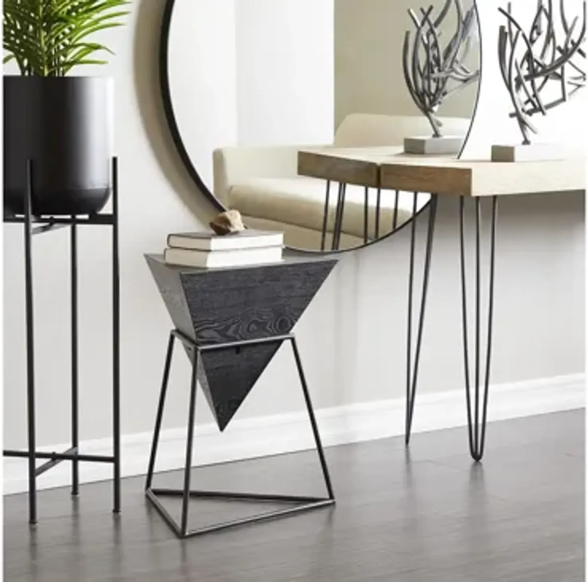 Ivy Collection Pyramid Accent Table