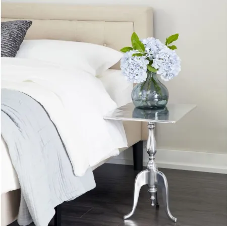 Ivy Collection Tripod Accent Table in Silver by UMA Enterprises