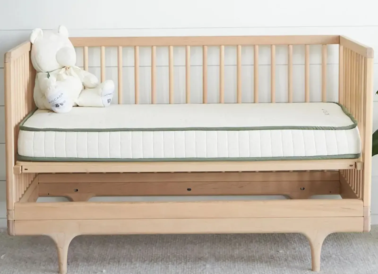 Avocado Organic Crib Mattress