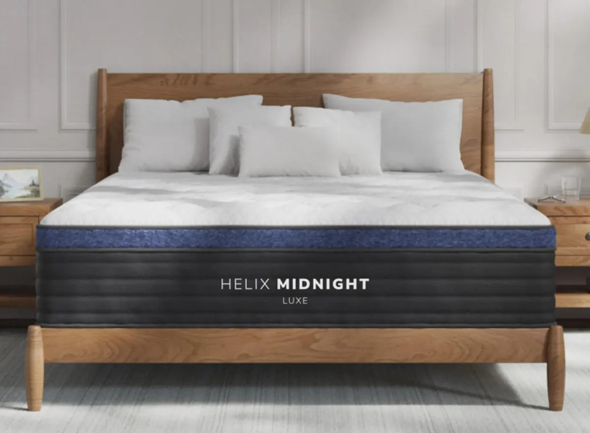 Helix Midnight Luxe Mattress with GlacioTex Cooling Technology