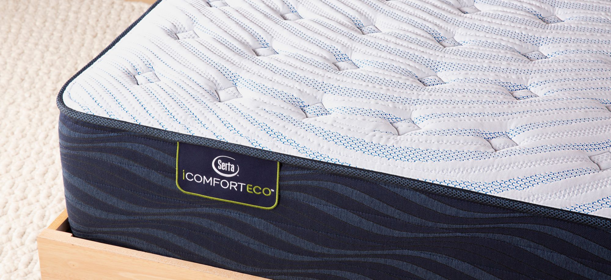 Serta Icomfortecoâ ¢ Q10 Medium Quilted Hybrid 0214