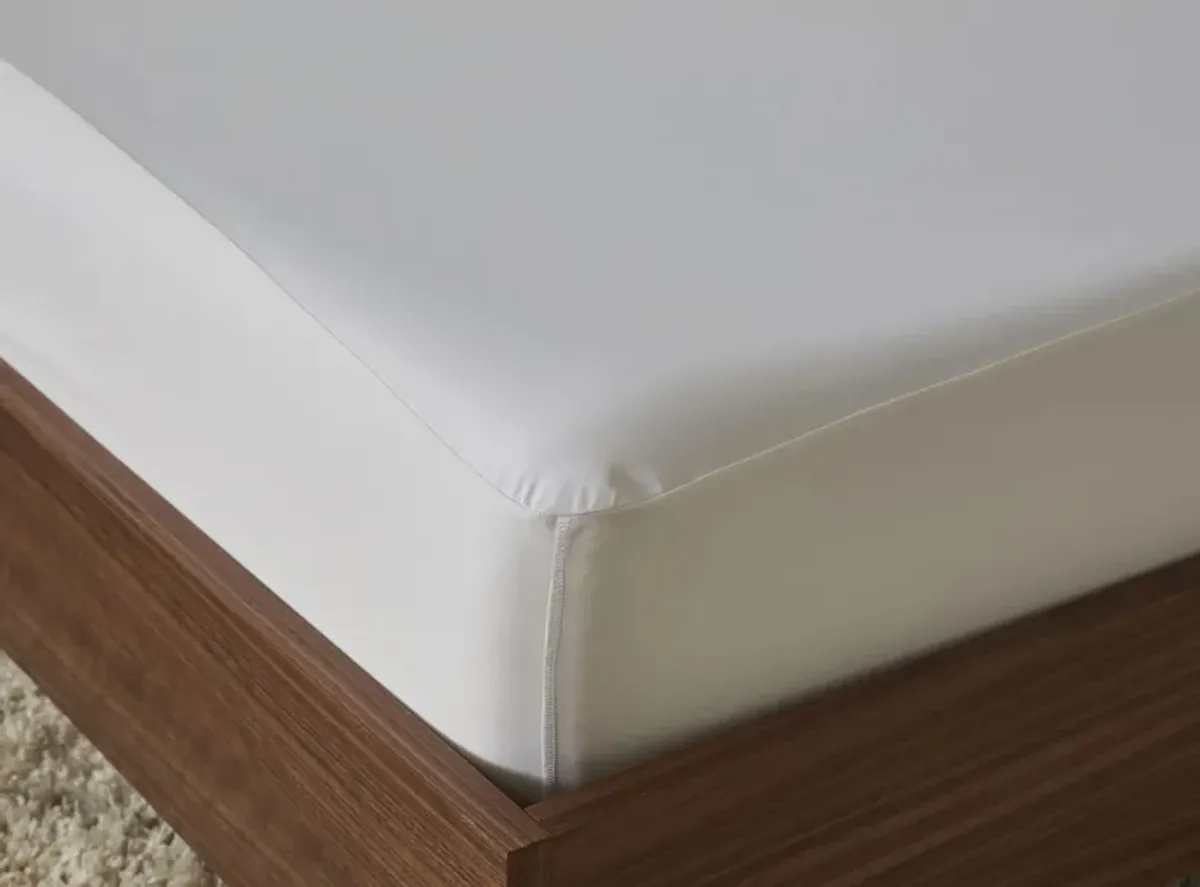 Elevated Performance by Sheex Mattress Protector in Bright White by Sheex Inc