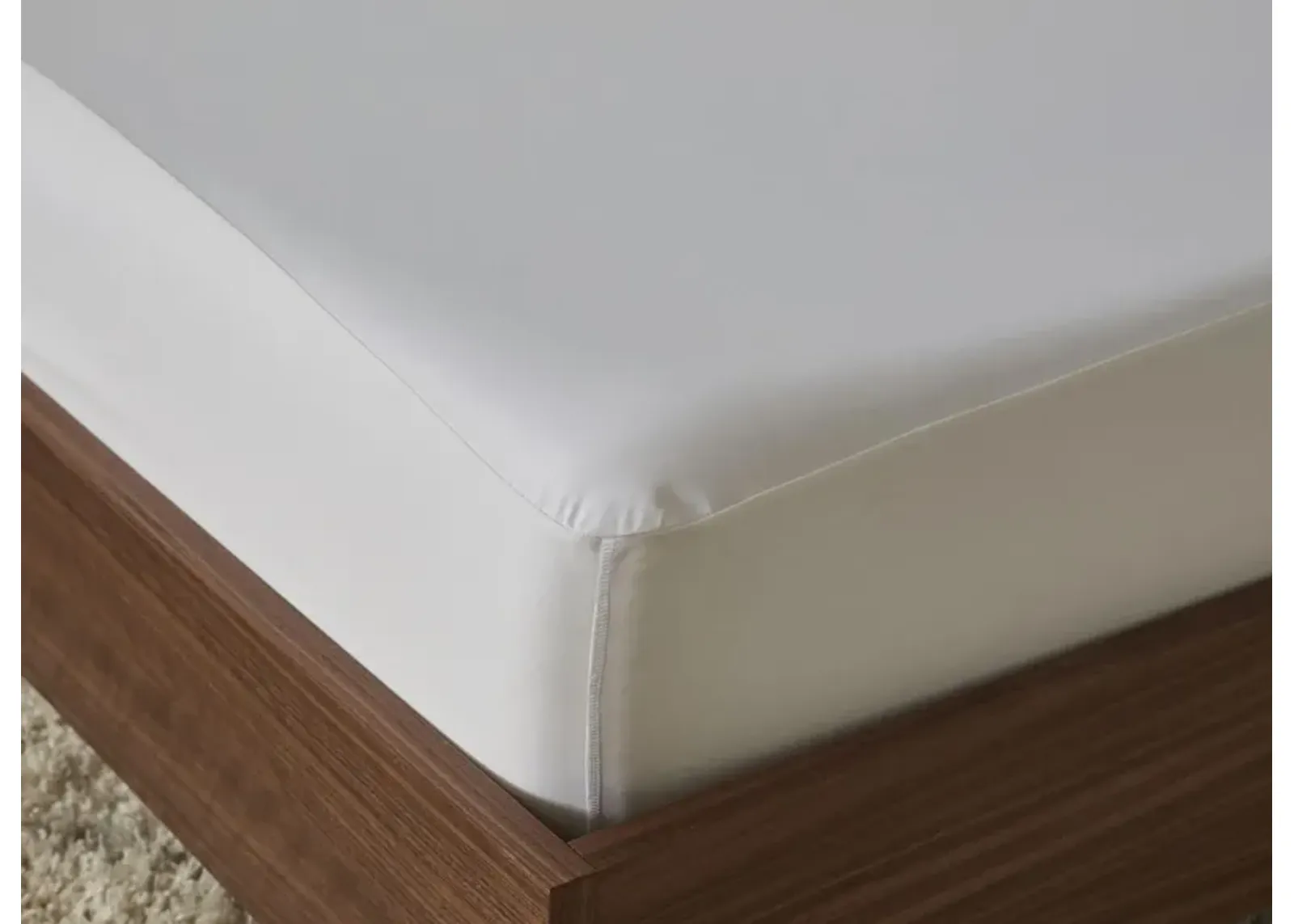 Elevated Performance by Sheex Mattress Protector in Bright White by Sheex Inc