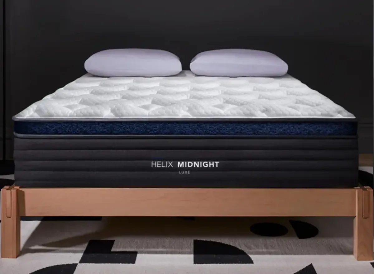 Helix Midnight Luxe Mattress with GlacioTex Cooling Cover