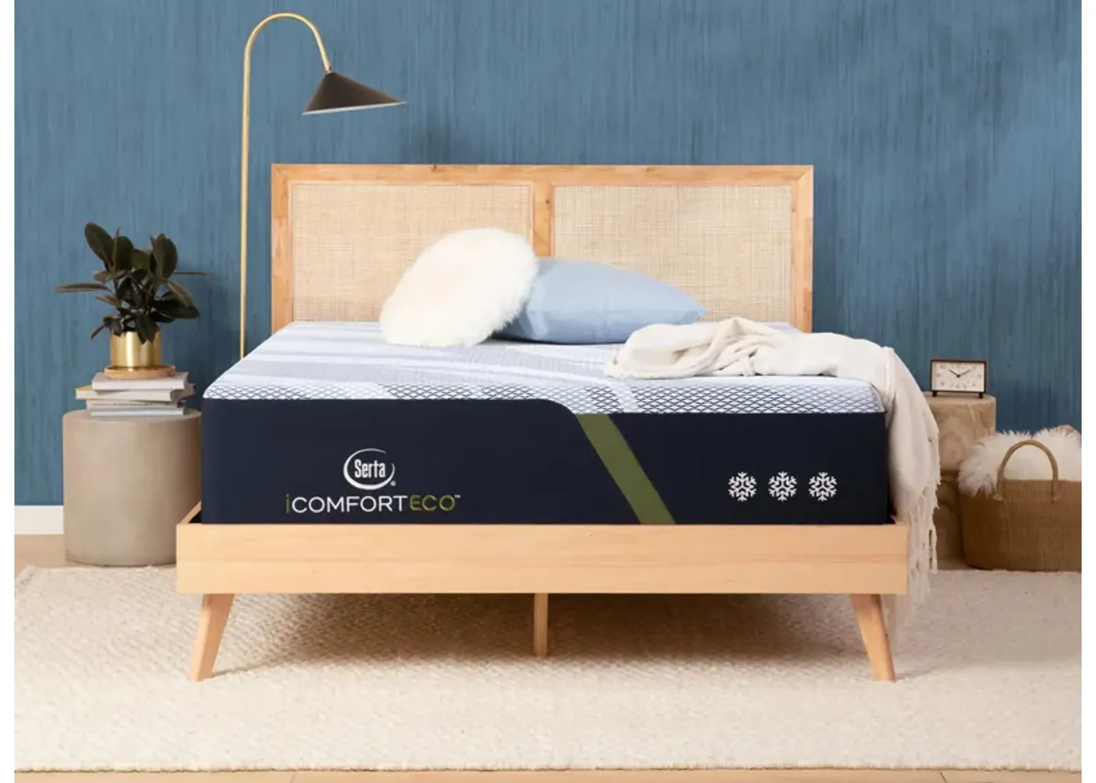 Serta iComfortECO™ F30LTX Plush Memory Foam Mattress with Natural Latex