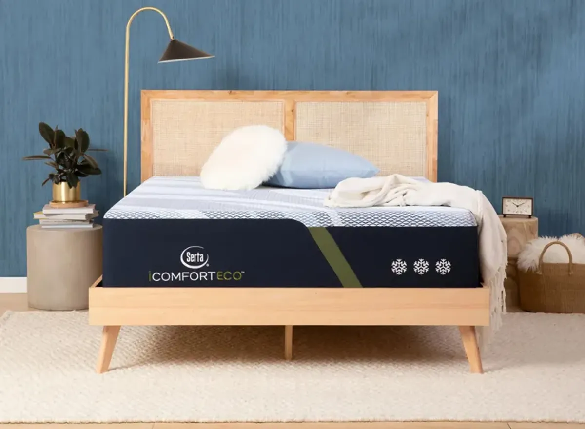 Serta iComfortECO™ F30LTX Plush Memory Foam Mattress with Natural Latex