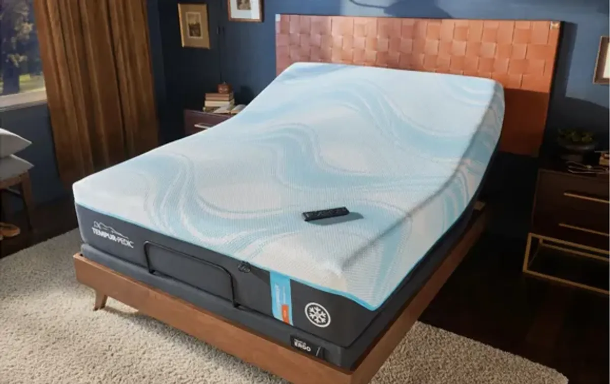 Tempur-Pedic Luxebreeze 2.0 Firm