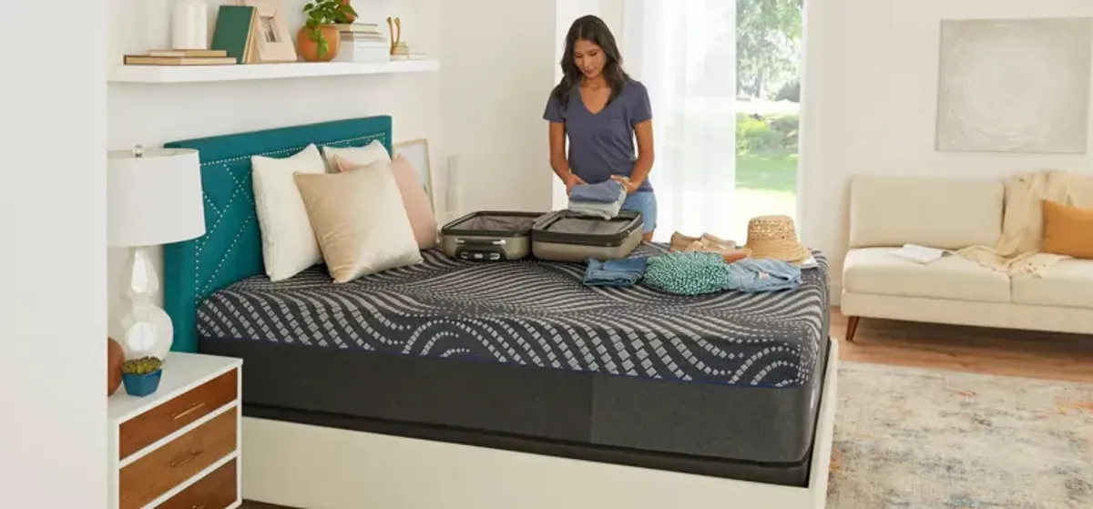 Sealy Posturepedic Plus Hybrid Brenham Soft Mattress